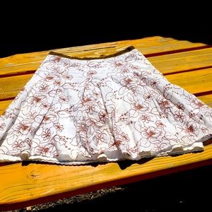 Lands end skirt white brown floral embroidered